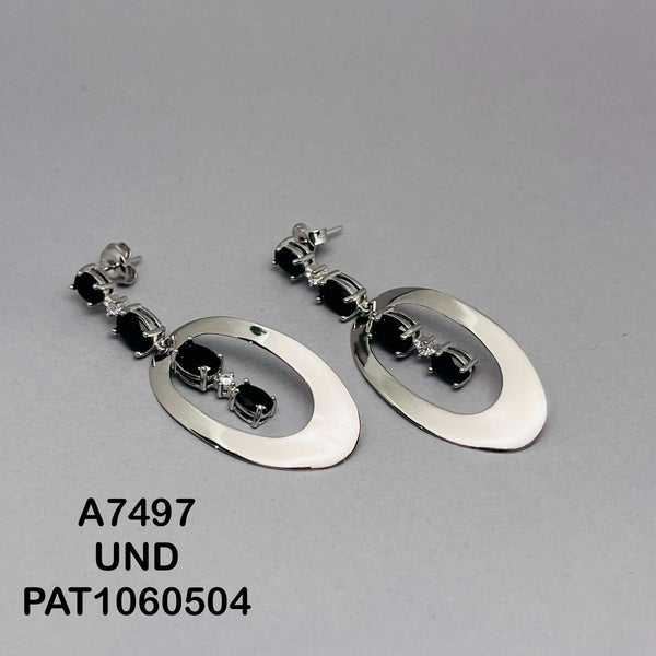 DES0030 ARETE CIRCULO OVALADO LISO Y CIRCONES