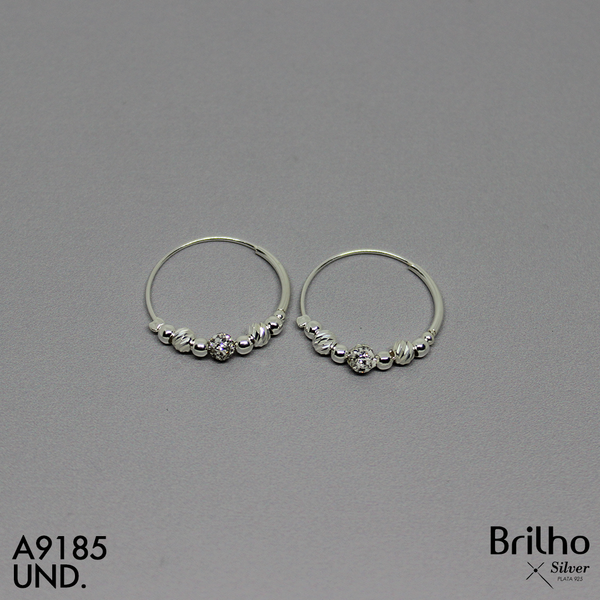 T11N123 CANDONGA BALêN DIAMANTADO Y BOLA DE FUEGO