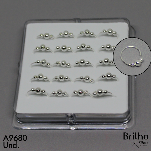 DES0101 CAJA PIERCING ARO TRES BALINES